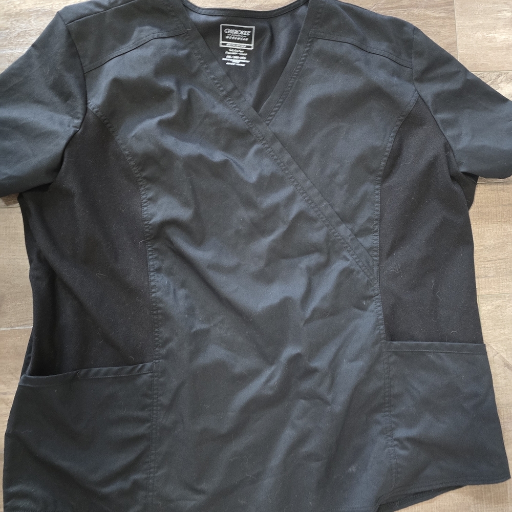Maternity scrubs